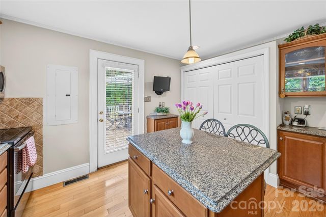 6560 Sherrills Ford Road, Catawba, NC 28609