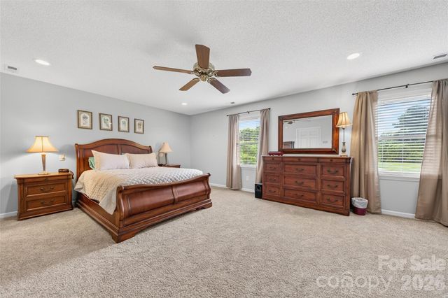 6560 Sherrills Ford Road, Catawba, NC 28609