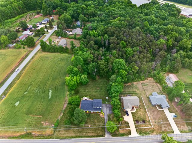 6560 Sherrills Ford Road, Catawba, NC 28609