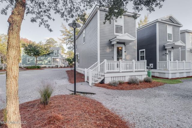 2207 Government Street, 20, Ocean Springs, MS 39564