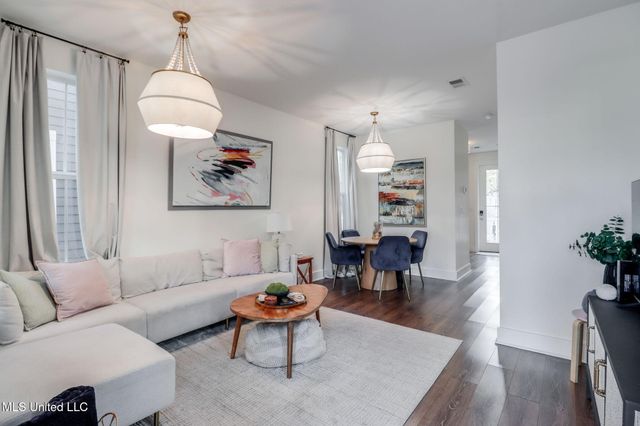 2207 Government Street, 20, Ocean Springs, MS 39564