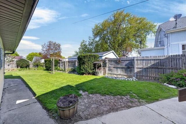 2114 N 22nd STREET, Sheboygan, WI 53081