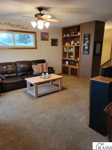 1714 Hodgson Road, North Mankato, MN 56003