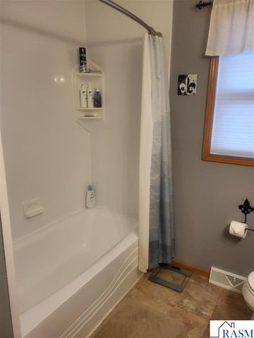 1714 Hodgson Road, North Mankato, MN 56003