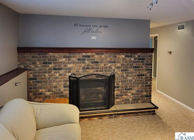 1714 Hodgson Road, North Mankato, MN 56003