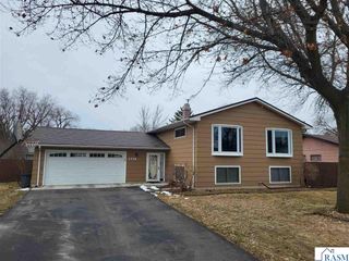1714 Hodgson Road, North Mankato, MN 56003
