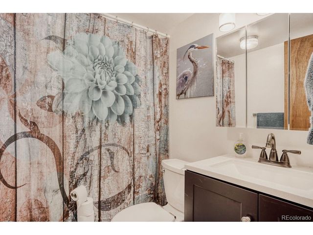 2015 Newland St, Edgewater, CO 80214