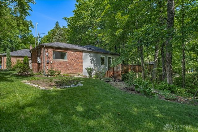 1826 Shady Lane, Beavercreek, OH 45432