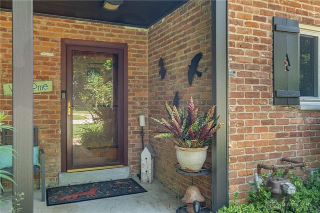 1826 Shady Lane, Beavercreek, OH 45432