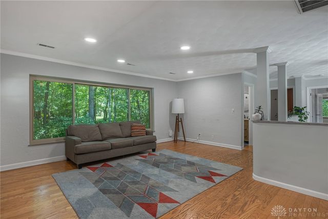 1826 Shady Lane, Beavercreek, OH 45432