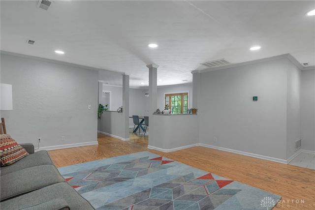 1826 Shady Lane, Beavercreek, OH 45432