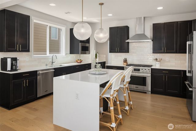 2119 NW Lynx Loop, Issaquah, WA 98027