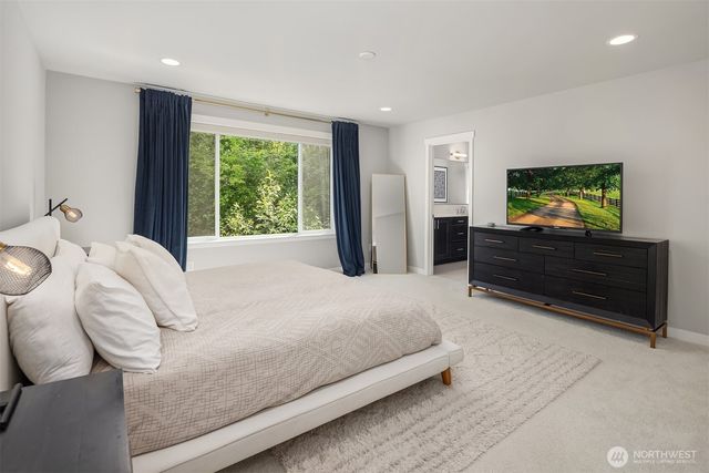 2119 NW Lynx Loop, Issaquah, WA 98027