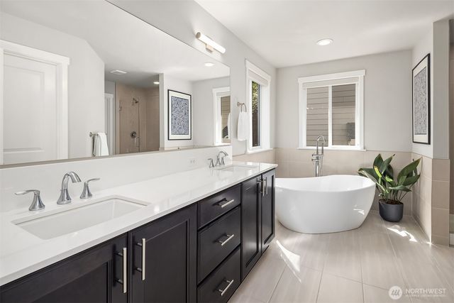 2119 NW Lynx Loop, Issaquah, WA 98027