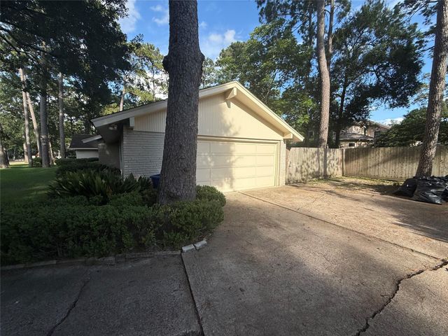 11915 Steppingstone Lane, Houston, TX 77024