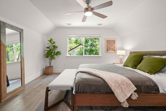 2506 Friar Tuck LN, Austin, TX 78704