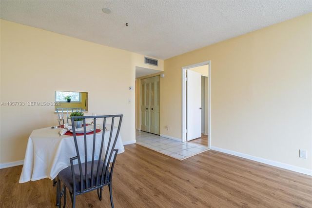 200 Ashbury Rd 205, Hollywood, FL 33024