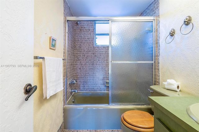 200 Ashbury Rd 205, Hollywood, FL 33024