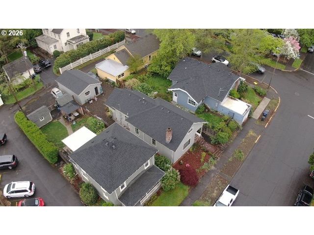 517 C St, Springfield, OR 97477