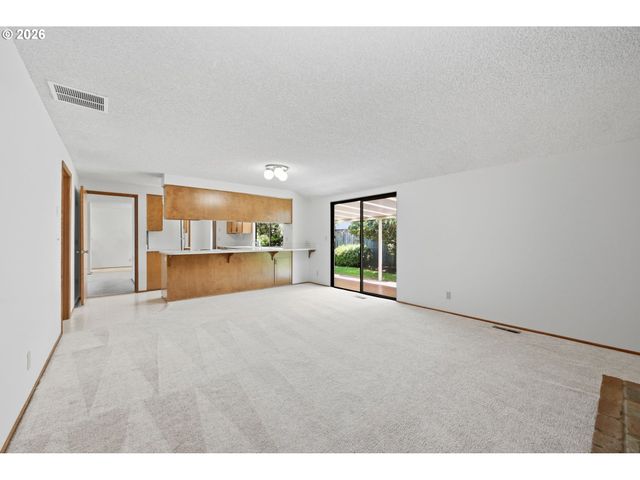 1761 RUSSET Dr, Eugene, OR 97401