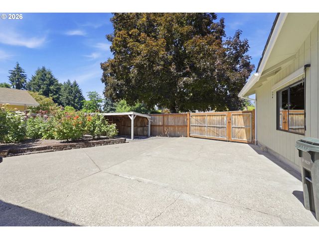 1761 RUSSET Dr, Eugene, OR 97401