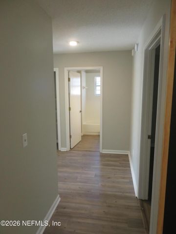 7728 PIKES PEAK Drive, Jacksonville, FL 32244