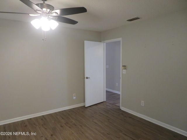 7728 PIKES PEAK Drive, Jacksonville, FL 32244