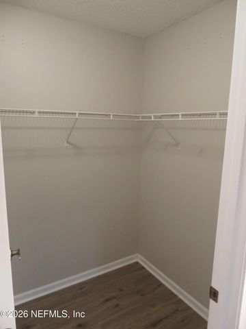 7728 PIKES PEAK Drive, Jacksonville, FL 32244