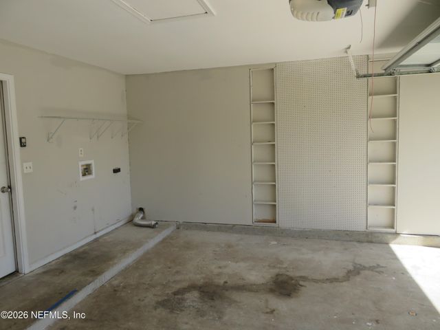 7728 PIKES PEAK Drive, Jacksonville, FL 32244