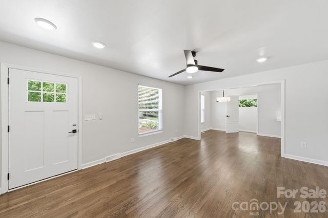 4919 Seacroft Road, Charlotte, NC 28210