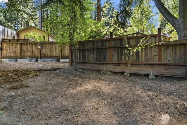 15765 Kings Creek Rd, Boulder Creek, CA 95006