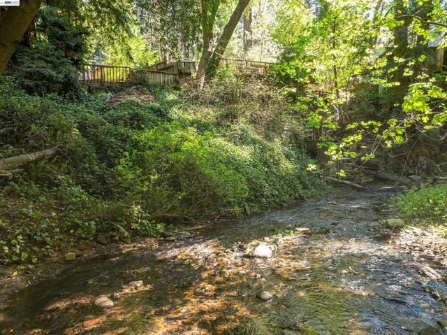 15765 Kings Creek Rd, Boulder Creek, CA 95006