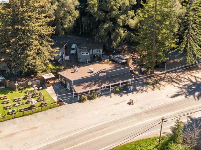 15765 Kings Creek Rd, Boulder Creek, CA 95006