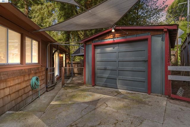 15765 Kings Creek Rd, Boulder Creek, CA 95006