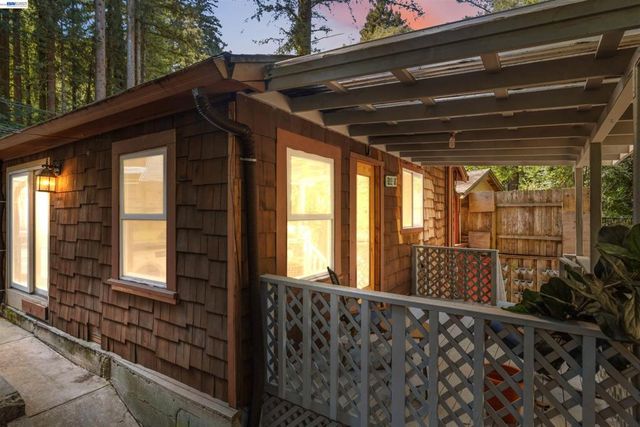 15765 Kings Creek Rd, Boulder Creek, CA 95006