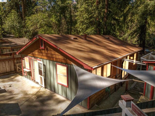 15765 Kings Creek Rd, Boulder Creek, CA 95006