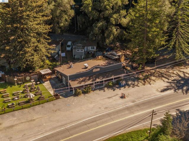 15765 Kings Creek Rd, Boulder Creek, CA 95006