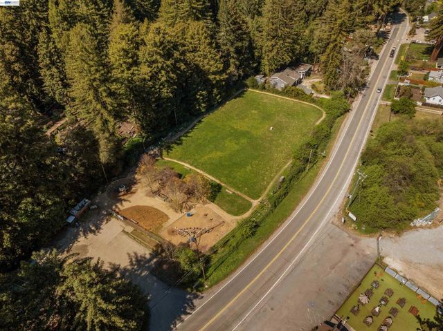 15765 Kings Creek Rd, Boulder Creek, CA 95006