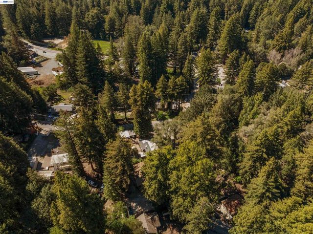 15765 Kings Creek Rd, Boulder Creek, CA 95006