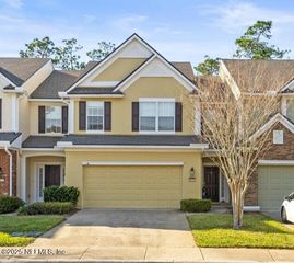 6415 AUTUMN BERRY Circle, Jacksonville, FL 32258