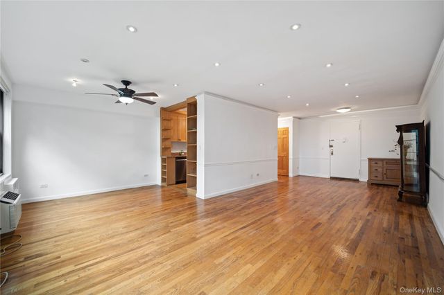 75-34 Bell Boulevard 6H, Bayside, NY 11364