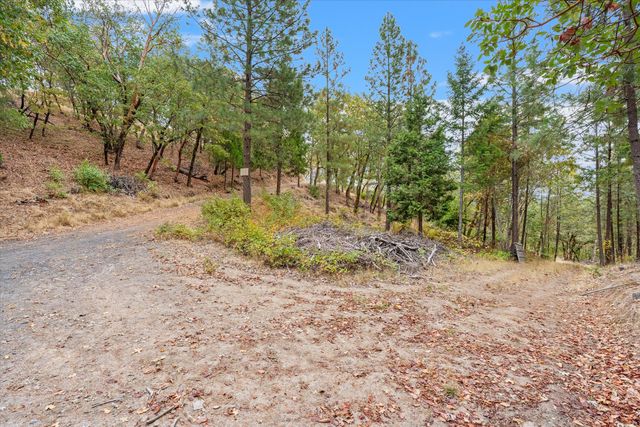 6393 Hugo Road, Grants Pass, OR 97526