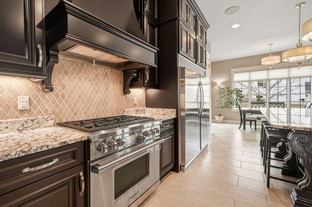 7216 Fawn Valley Drive, Schererville, IN 46375