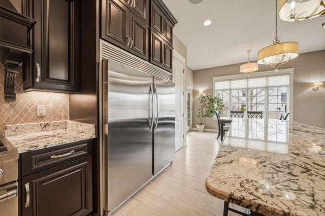 7216 Fawn Valley Drive, Schererville, IN 46375