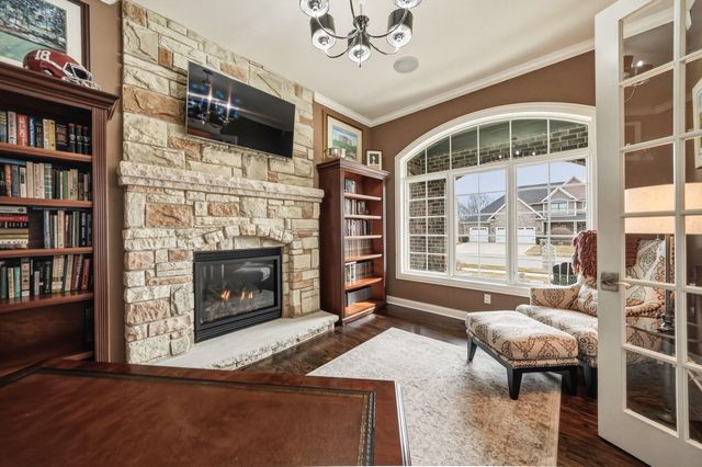 7216 Fawn Valley Drive, Schererville, IN 46375