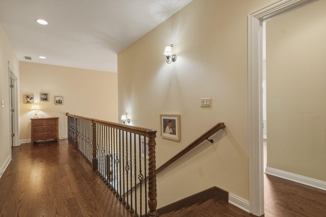 7216 Fawn Valley Drive, Schererville, IN 46375