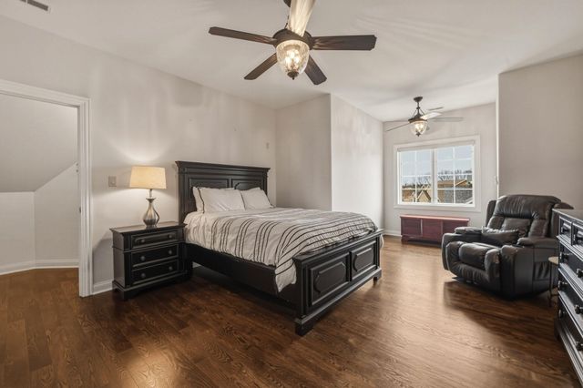 7216 Fawn Valley Drive, Schererville, IN 46375