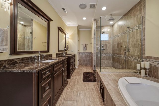 7216 Fawn Valley Drive, Schererville, IN 46375