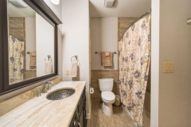 7216 Fawn Valley Drive, Schererville, IN 46375