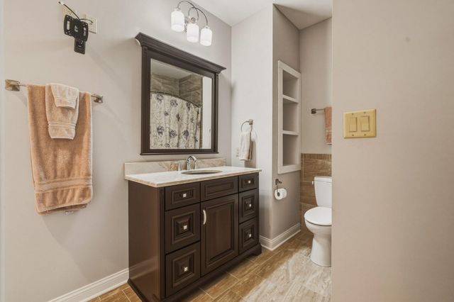 7216 Fawn Valley Drive, Schererville, IN 46375